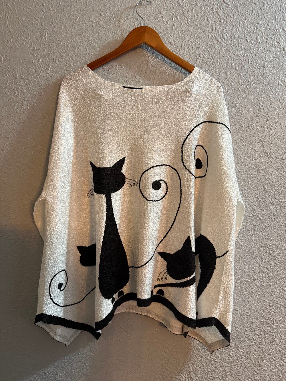 Berek Art You Can Wear Black/White Tunic - M/L - NWT